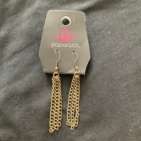 💥sold💥Paparazzi Chain earrings - Picture 2 of 4